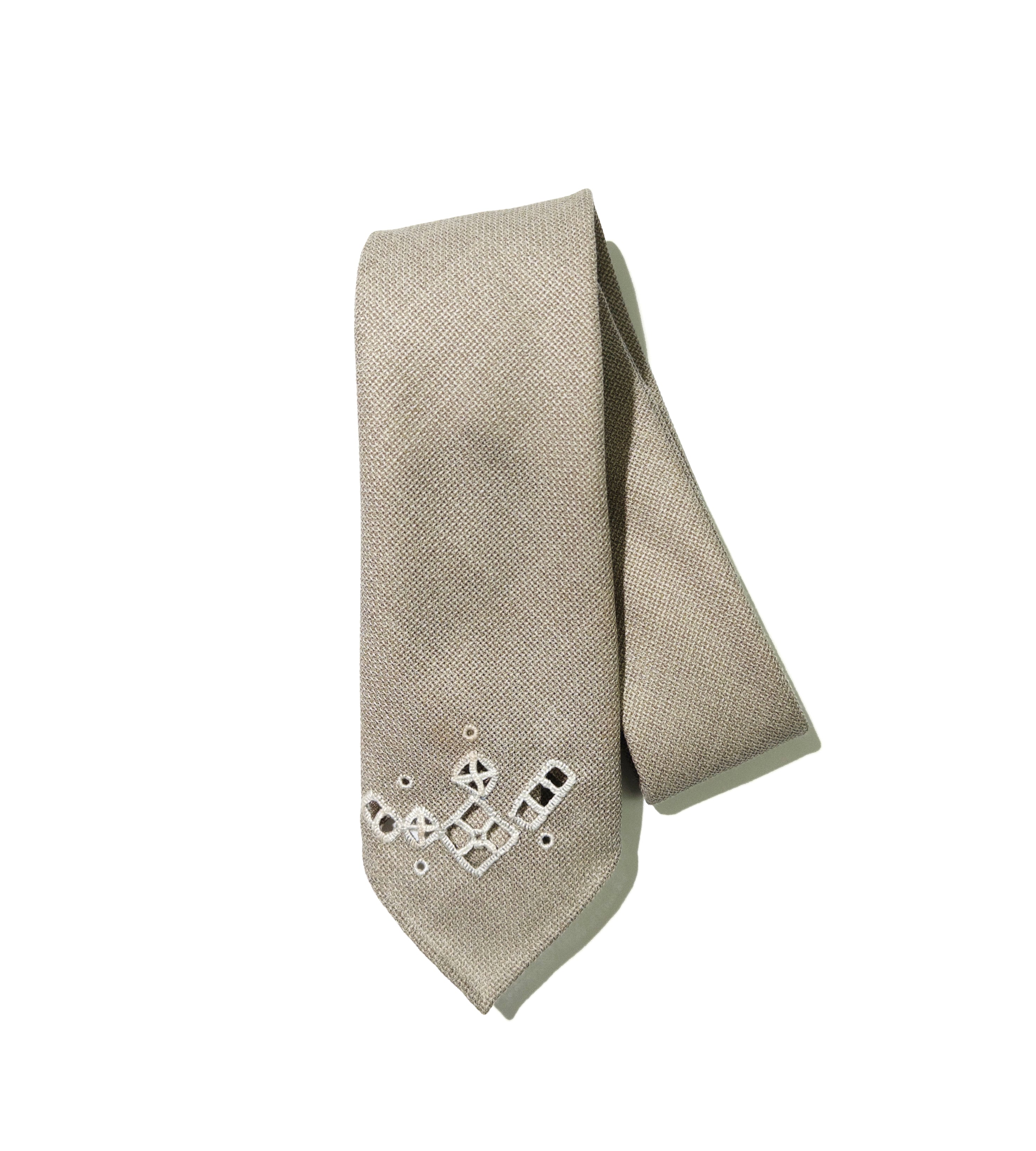 EMBROIDERED WOOL TIE