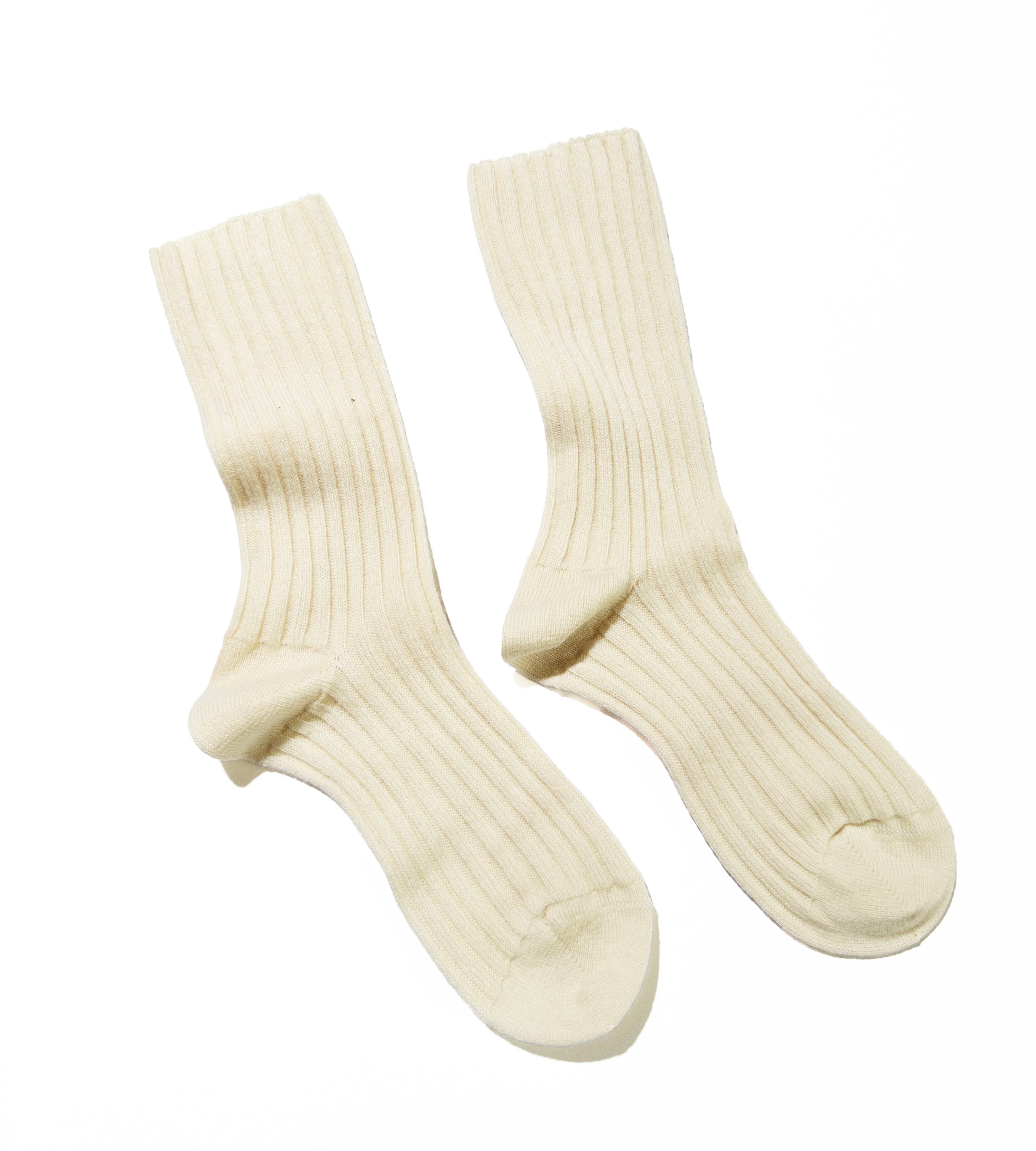 CASHMERE CALF SOCKS